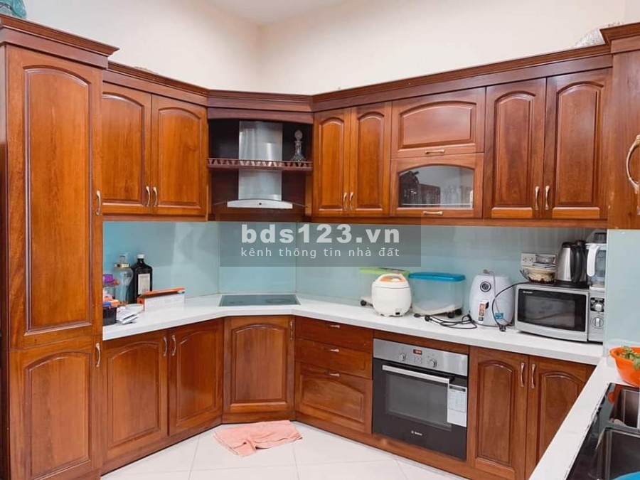 Cần bán mặt phố Phú Xá, Tây Hồ, 5 tầng, giá thoả thuận, lô góc, kinh doanh tặng nội thất