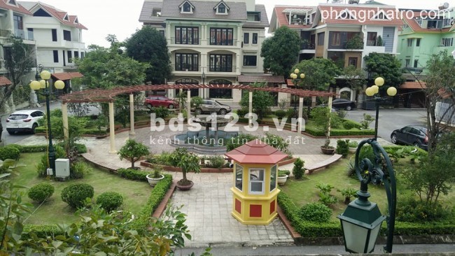 Cần bán gấp biệt thự TT3 khu thành phố giao lưu LH: 0986809852