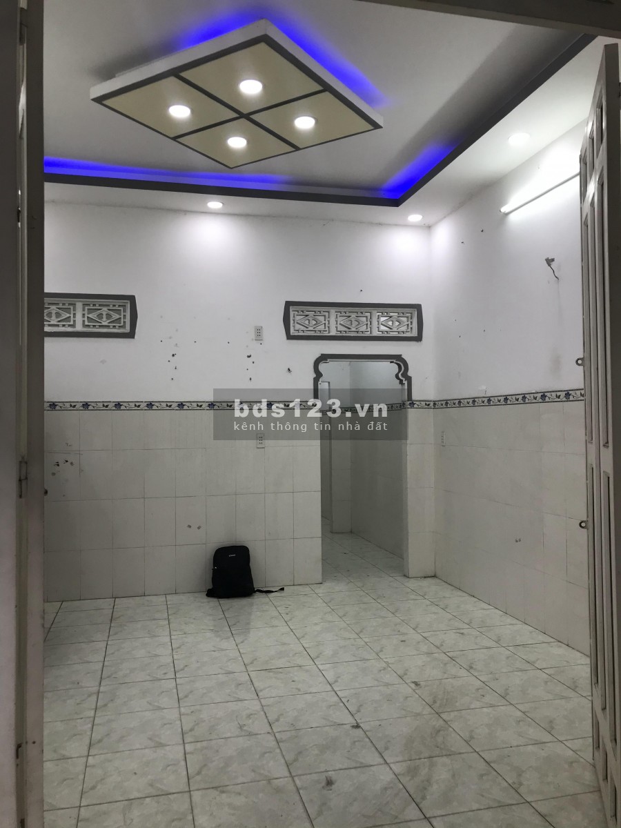 Nhà Nguyên Căn Đường Số 7, Quận 9, diện tích sử dụng 70m², cọc 1 tháng