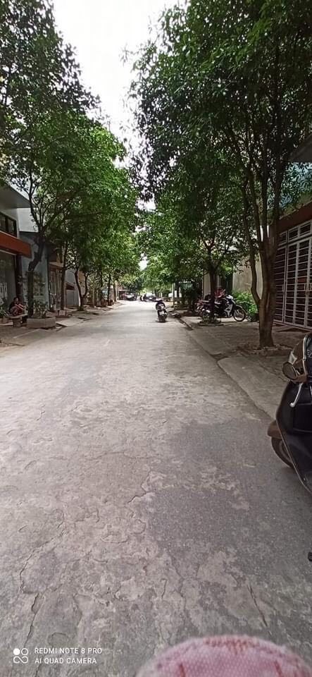 Bán đất phân lô 50m2, mt 4.5m, vỉa hè lớn, tiện ích đô thị, lh 0989994629