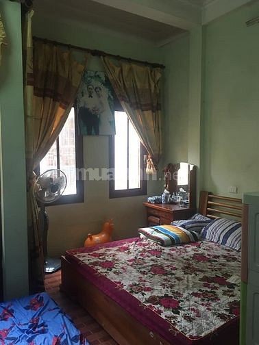 Bán nhà đường Lý Sơn 40m x 4 tầng, 4m MT, giá 3.3 tỷ, Ô tô, gần phố, khu vực an sinh đỉnh.