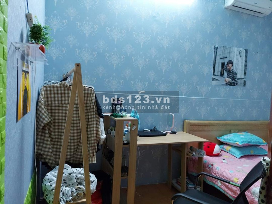 Hẻm xe hơi lô góc Nguyễn Văn Lượng, gần Lotte diện tích 4.2m x 8m, 3 tầng, giá 3.9 tỷ