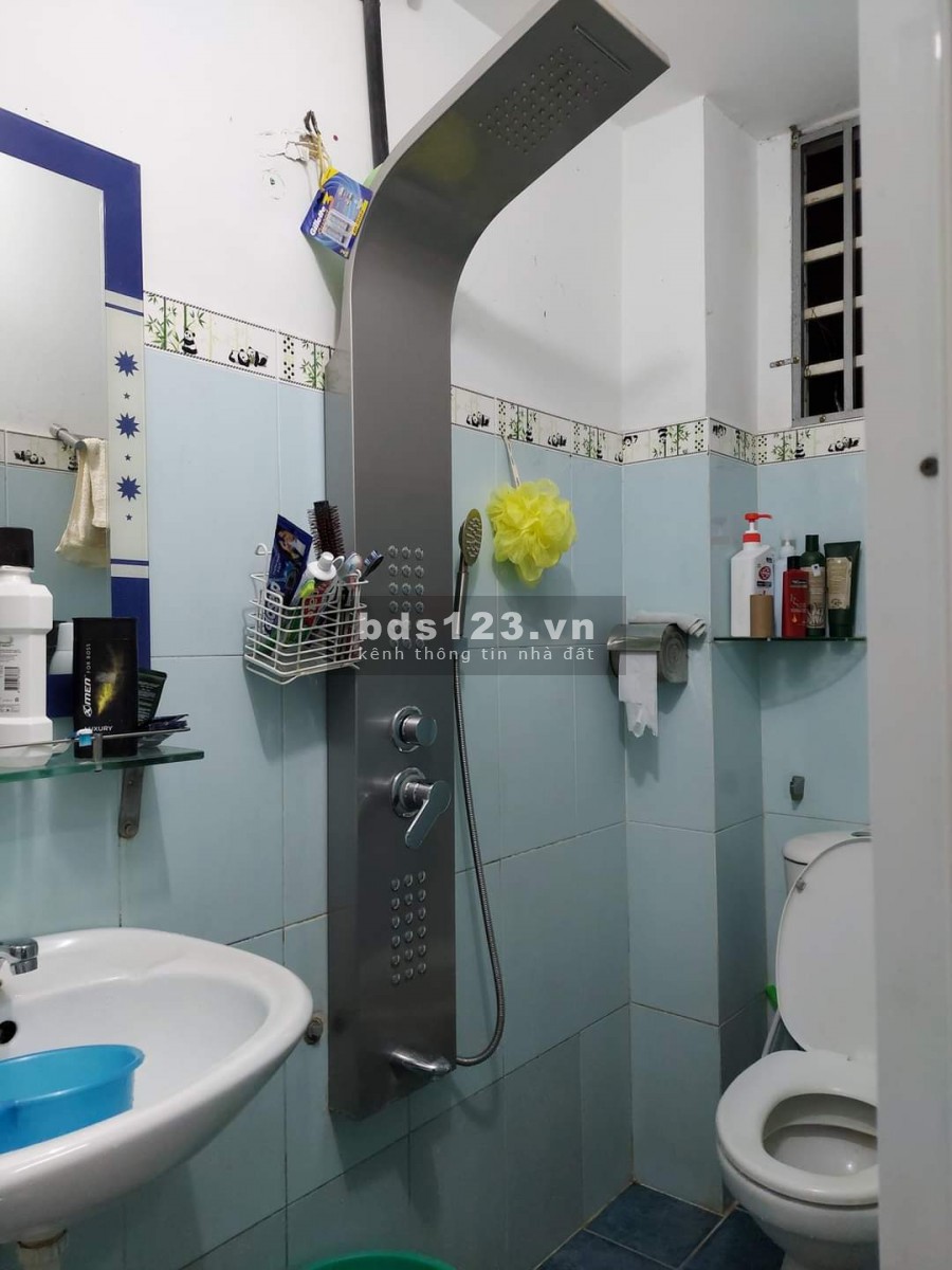 Hẻm xe hơi lô góc Nguyễn Văn Lượng, gần Lotte diện tích 4.2m x 8m, 3 tầng, giá 3.9 tỷ