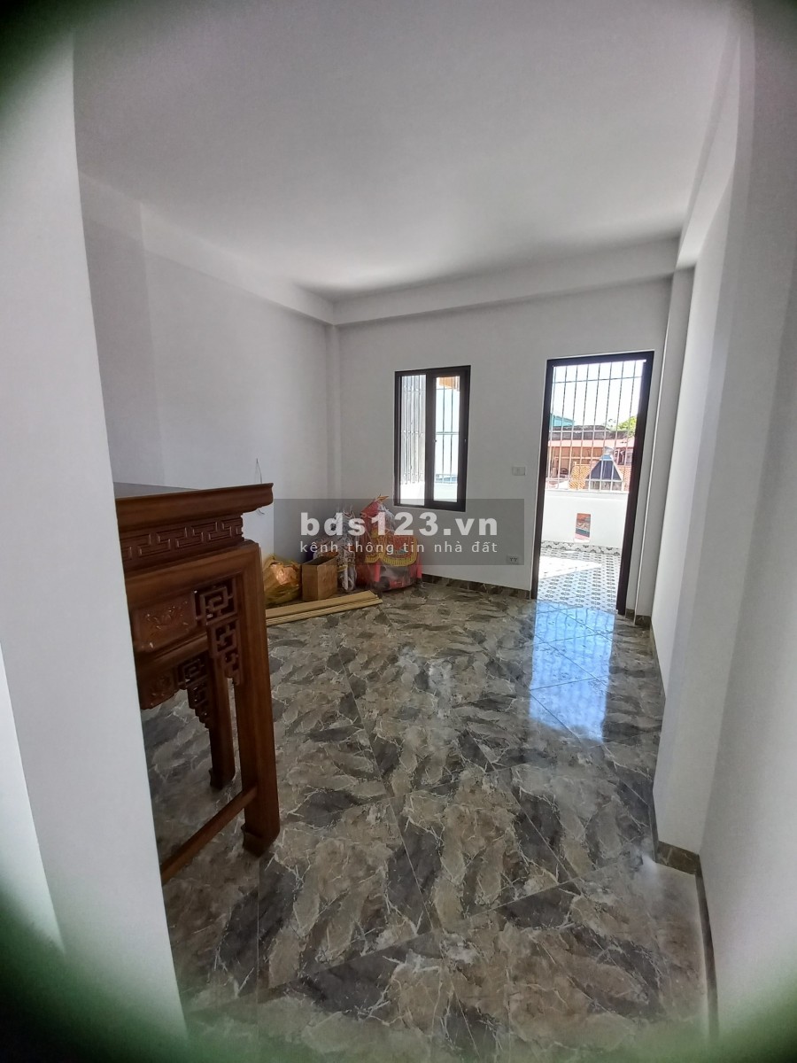 Bán Nhà An sinh Đặng Tiến Đông mới đẹp 35M x 5T, có thêm sân riêng 10m ra mặt phố, giá 4.7 tỷ