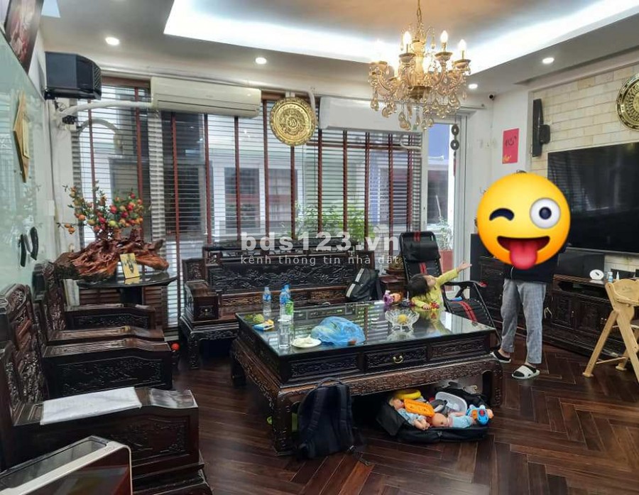 Tòa nhà mới Lạc Long Quân, 90m2, 6 tầng, ô tô tránh, giá bán 13.8 tỷ