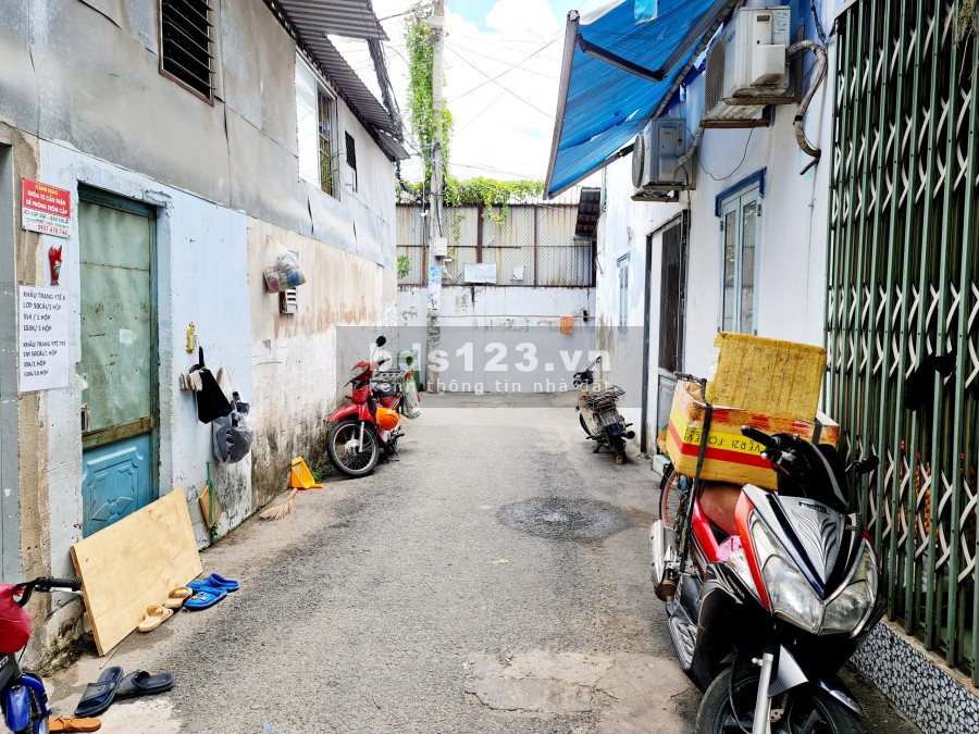Nhà 1 Trệt 1 Lầu Hẻm Xe Hơi 66 Trần Văn Khánh, Quận 7, sổ hồng riêng
