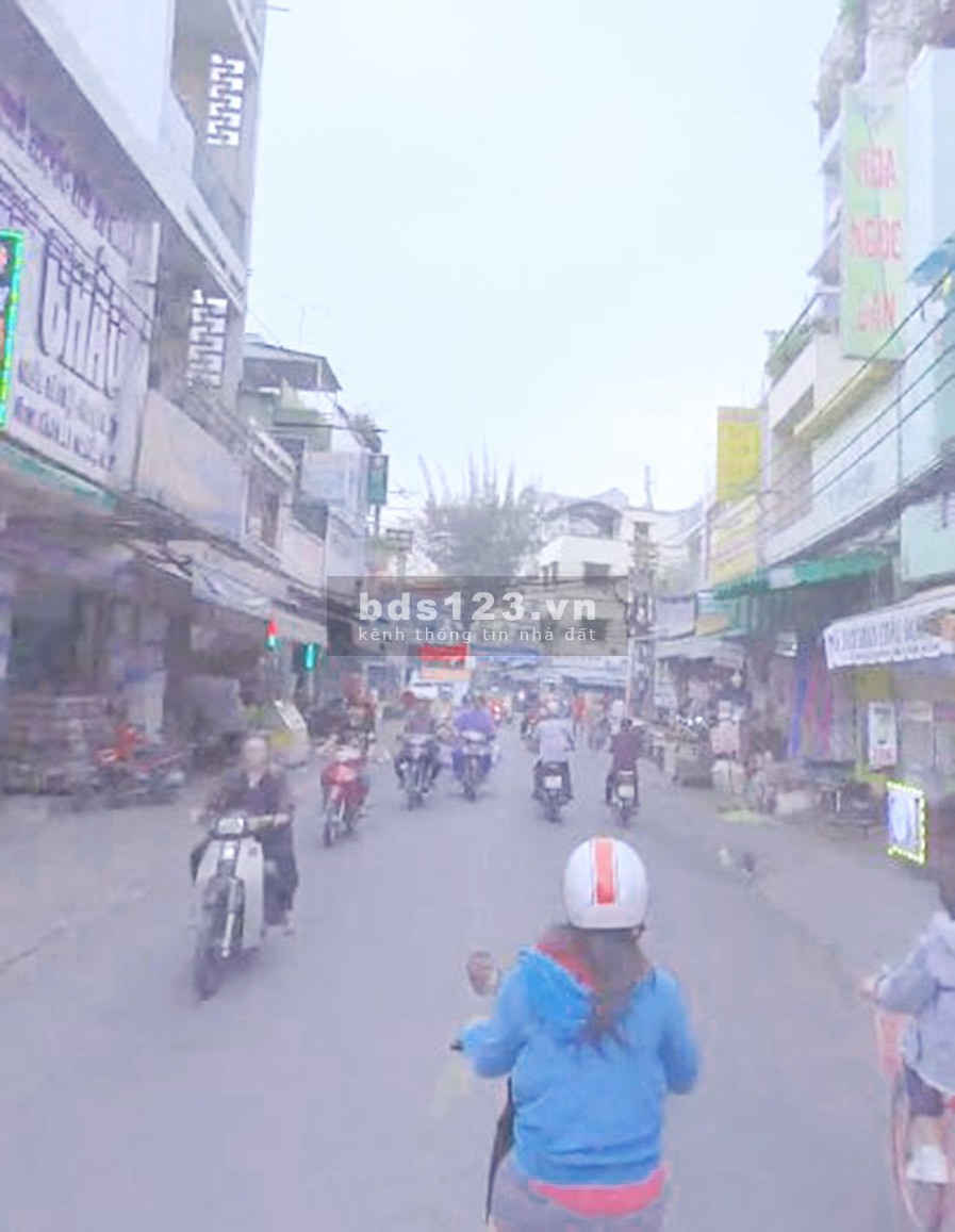Cần bán nhà Mặt tiền phường 19, Q Bình Thạnh, 70m2, giá 8.5 tỷ