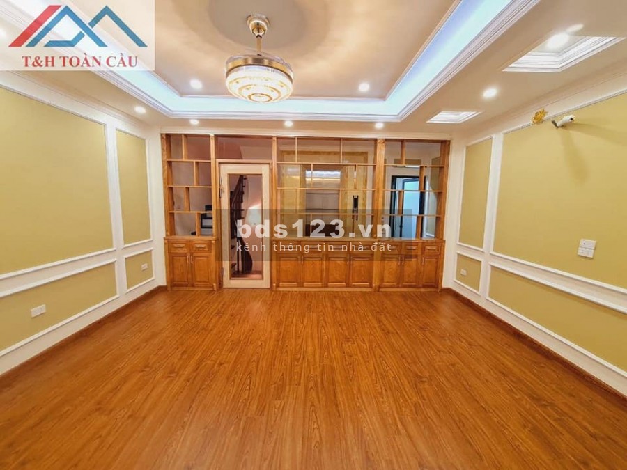 Bán nhà phân lô đẹp Trung Kính 45m2 x 7 tầng, mặt tiền 5m thang máy Gara ô tô, giá 10 tỷ 2