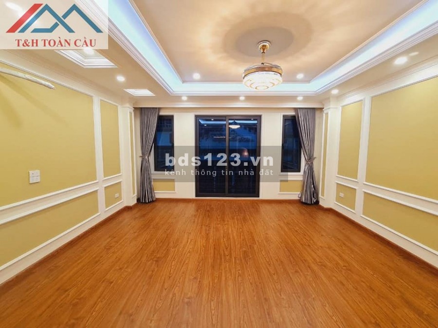 Bán nhà phân lô đẹp Trung Kính 45m2 x 7 tầng, mặt tiền 5m thang máy Gara ô tô, giá 10 tỷ 2