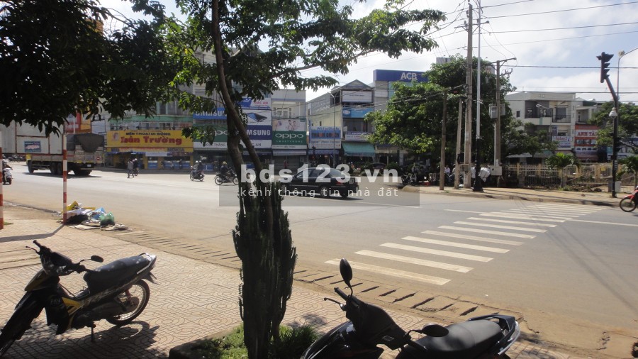 Cho thuê nhà 5 lầu, ngã 3 chợ Liên Nghĩa, Đức Trọng, Lâm Đồng, liên hệ 0918782710