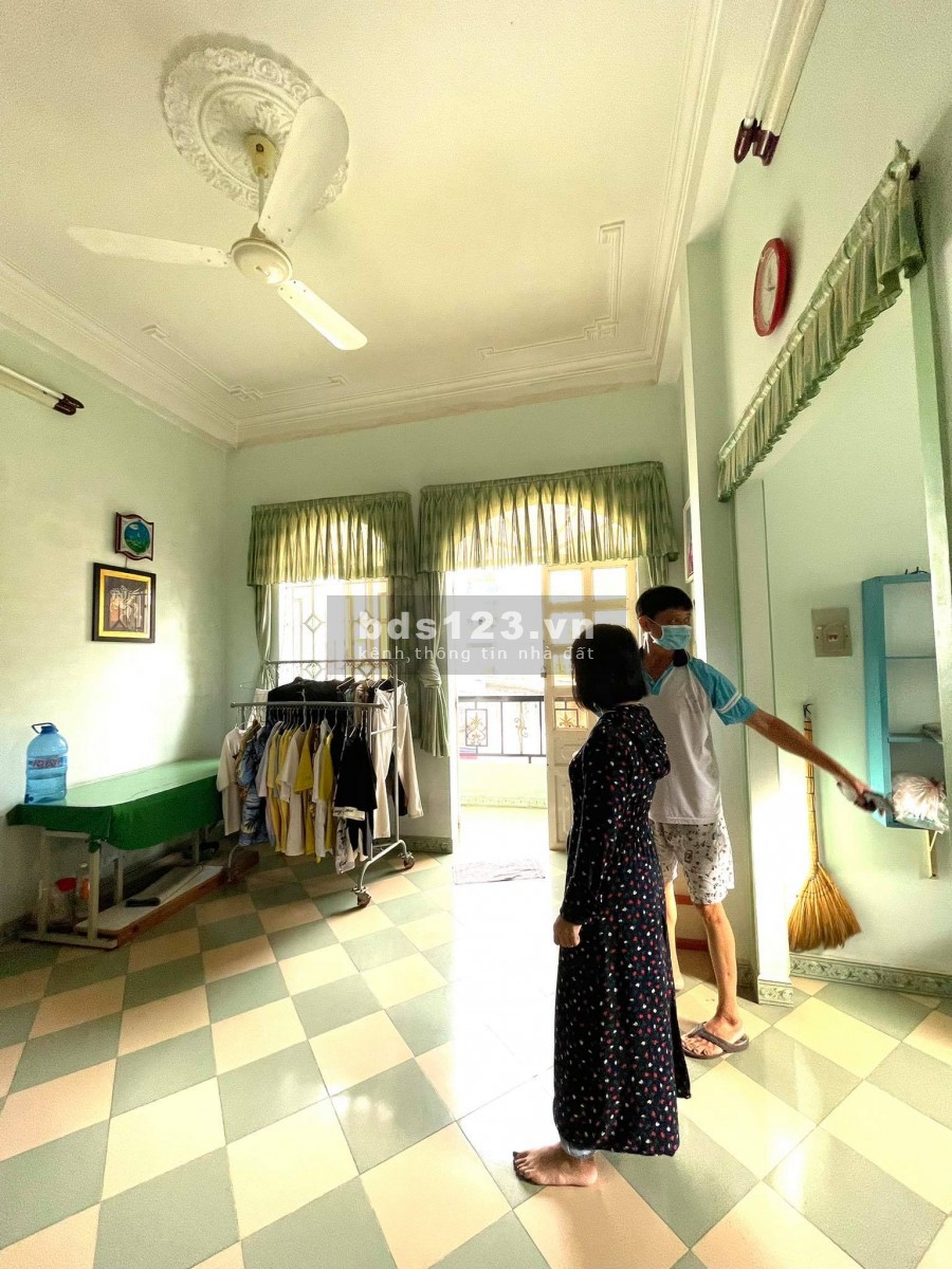 DIỆN TÍCH KHỦNG - CHỦ ĐI MỸ ĐỊNH CƯ BÁN GẤP - GIÁ 4 TỶ 5