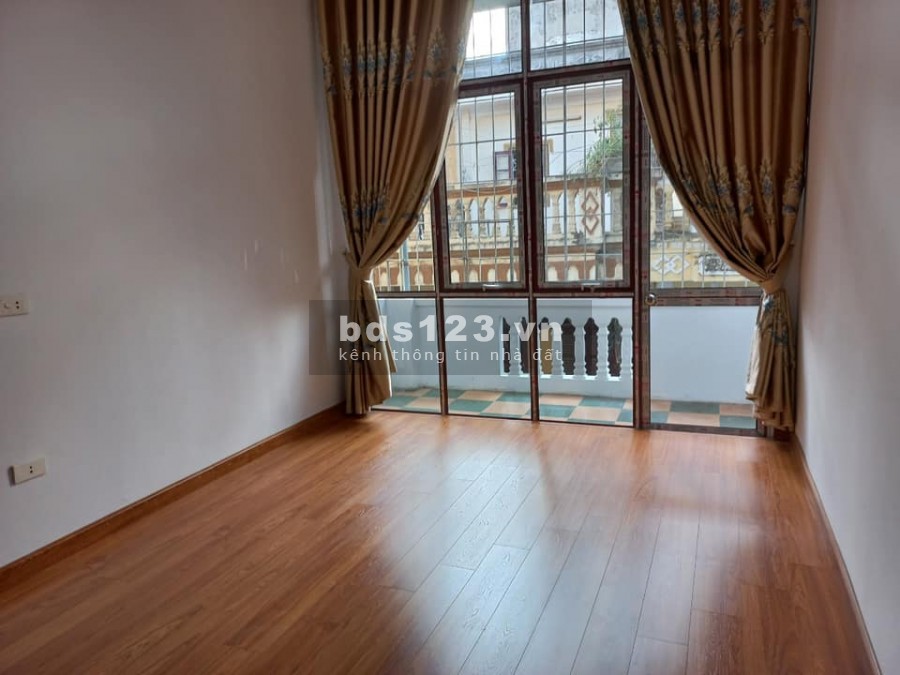 Bán nhà 5 tầng cạnh Time city, Thiết kế hiện đại, rộng rãi. 2,5 tỷ có thương lượng sâu