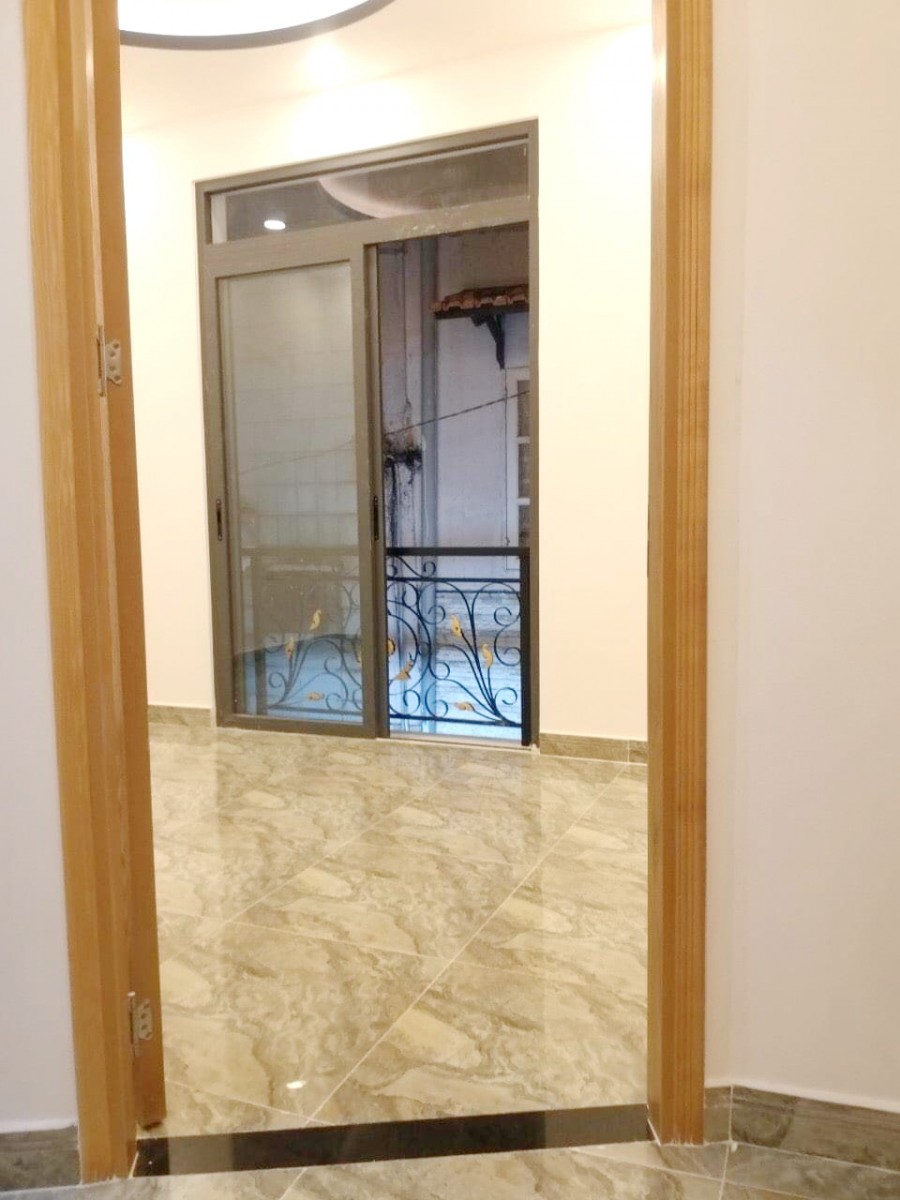 Nhà mới, đẹp, diện tích 3.8*10m, 2 lầu, ST hẻm Dương Bá Trạc Phường 2 Quận 8