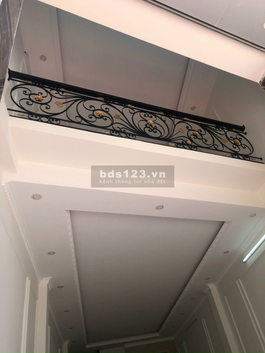 Bán nhà ngay mt Lê Trọng Tấn, Hà Đông, phân lô, có gara ô tô, vỉa hè rộng, nở hậu, giá 7.3 tỷ