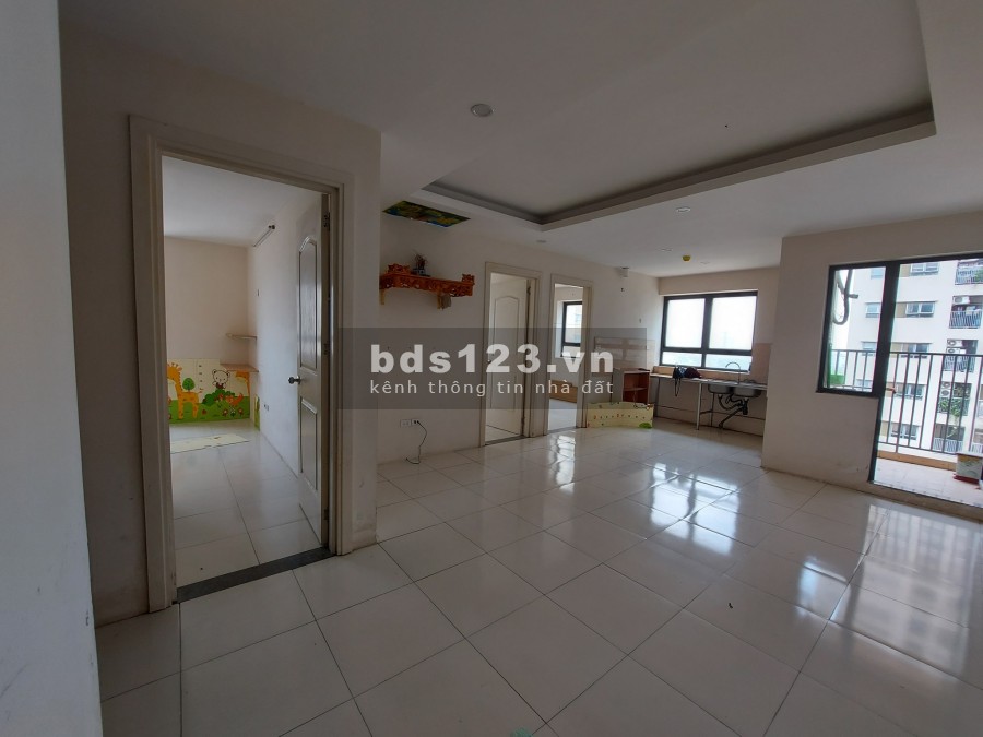 Bán căn hộ căn hộ view siêu đẹp, chung cư The Vesta Phú Lãm, Hà Đông, nhỉnh 1 tỷ
