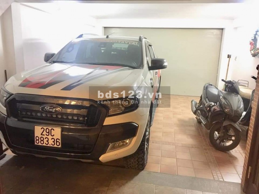 Biệt thự Cầu Giấy. 80mX5.2mMT. Dành cho khách cần sự yên tĩnh. Giá 13.6 tỷ.