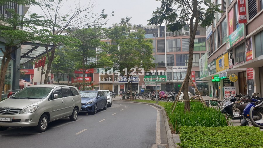 Nhà liền kề Gamuda, vỉa hè, ô tô tránh, KD đỉnh 80m, giá 12 tỷ, 0989191397