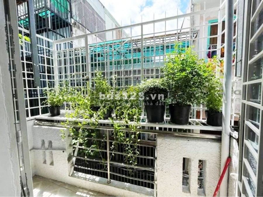 Bán nhà đẹp hẻm 487 đường Võ Thị Nhờ (Huỳnh Tấn Phát), phường Tân Thuận Đông, Quận 7