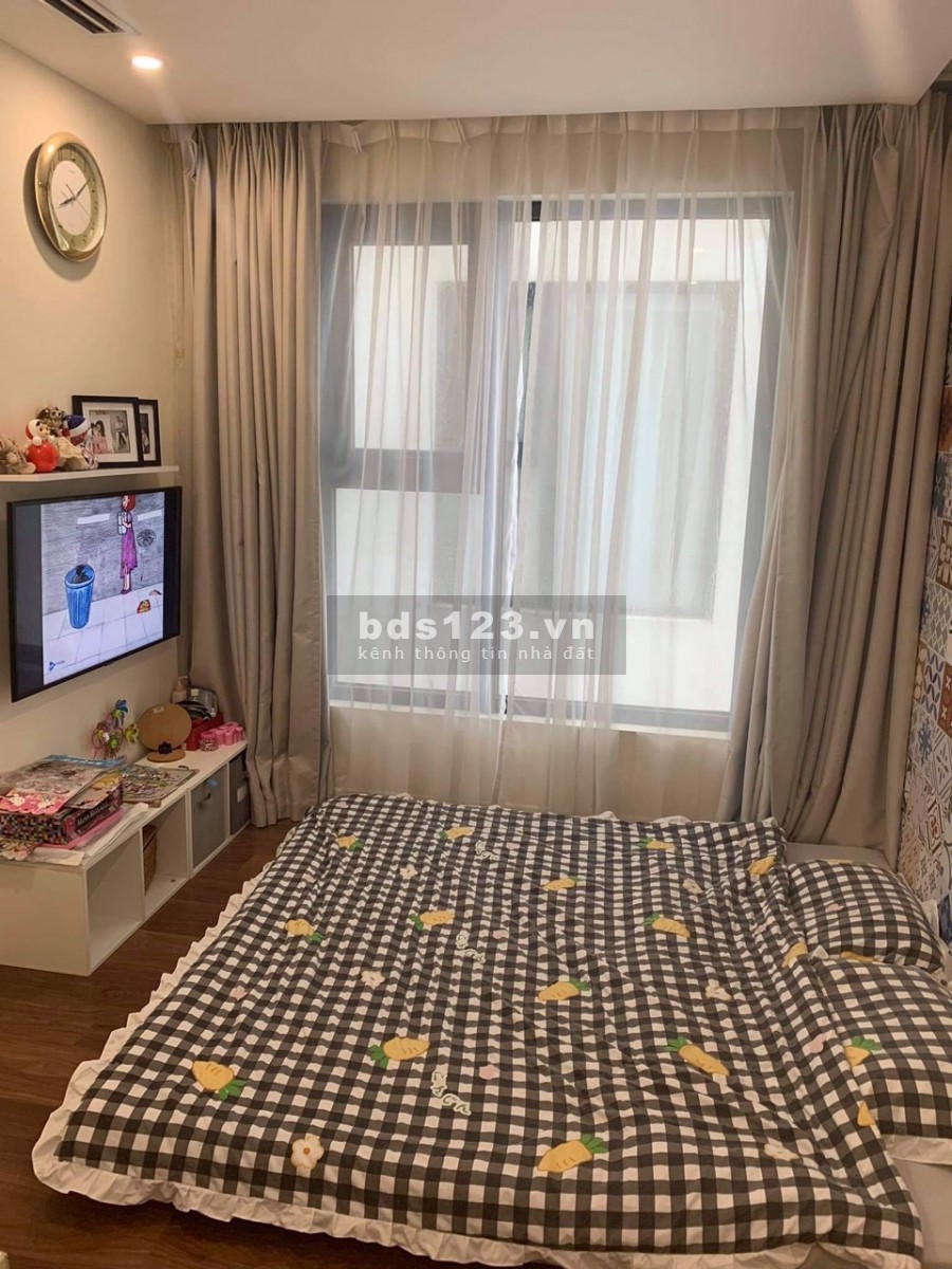 Bán chung cư cao cấp Imperia Garden 2 ngủ 76m2 tầng cao giá 2,7 tỷ LH: 0362936504