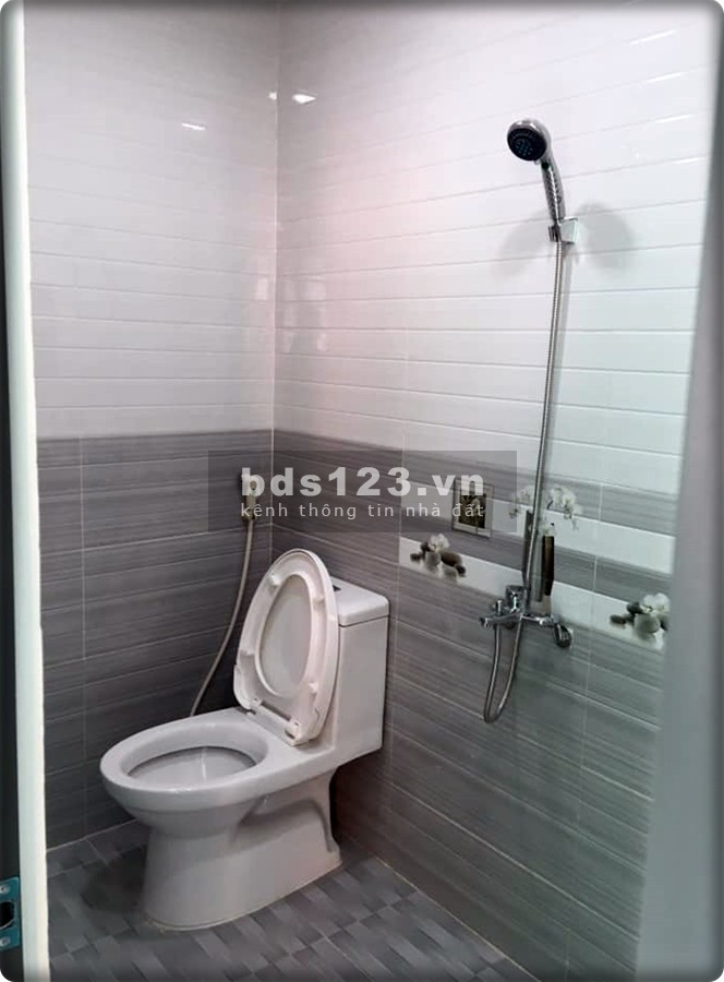 Bán nhà Nơ Trang Long Bình Thạnh 1 trệt 1 lầu lô góc 76m chỉ 5.2 tỷ.