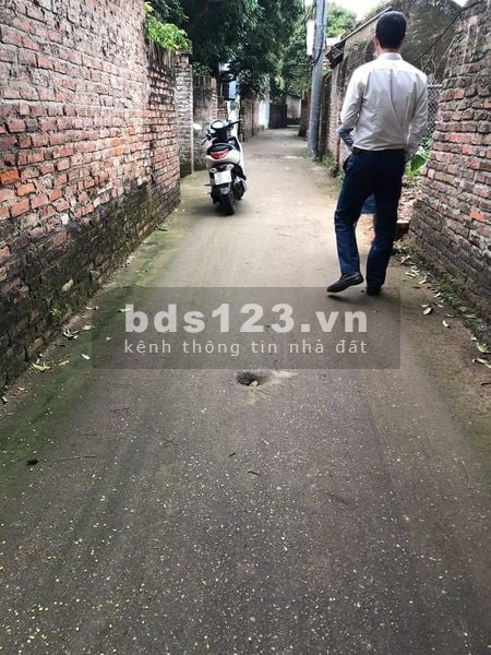 Hơn 1 tỷ có ngay mảnh đất 50m2 đường oto vào thoải mái tại Giao Tất, Kim Sơn. LH 0983253436