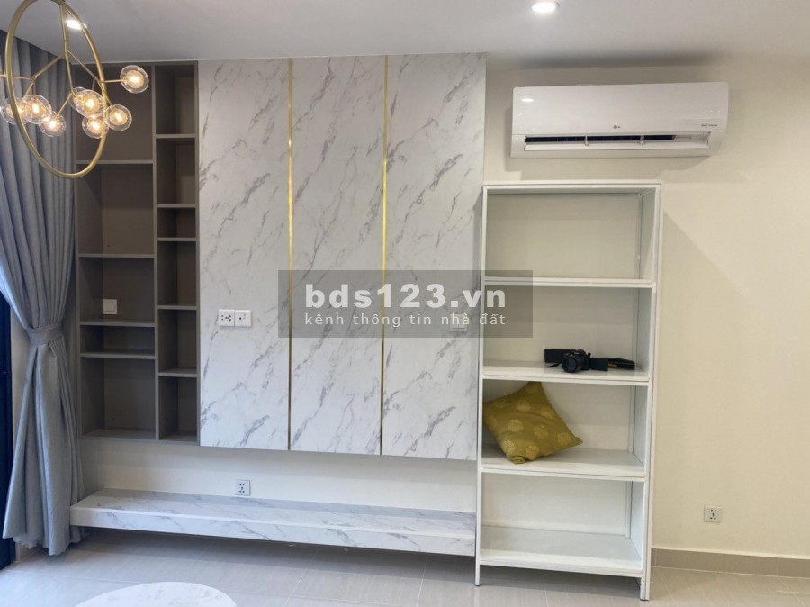 Cho thuê căn hộ 2 pn, 2 wc, dt 70m2, full nội thất, giá 8 triệu/tháng, lh 0398350648