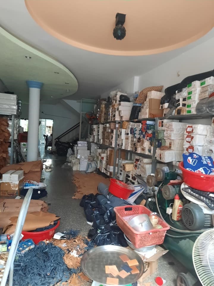 Nhà đúc 4 tấm kiên cố Trịnh Đình Trọng, hẻm xe tải thông, giá thơm mềm, lh 0769690188