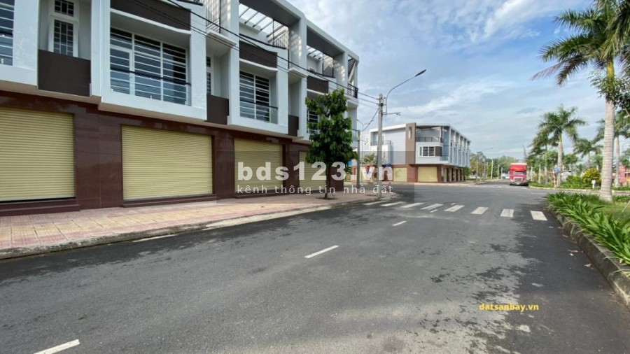 Cần tiền bán gấp lô 100m2 gần sân bay Long Thành chỉ 2,1 tỷ