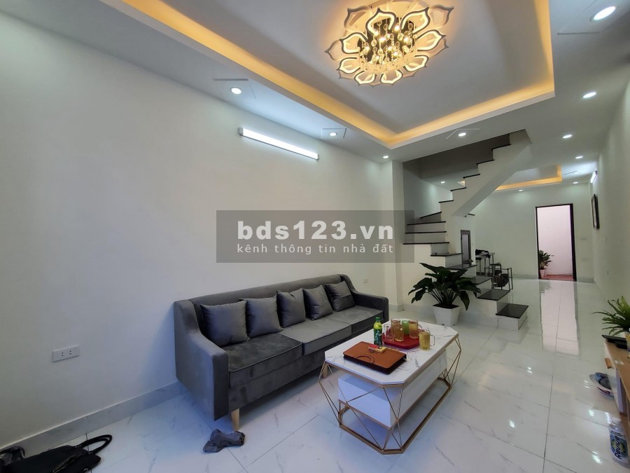 Bán nhà Minh Khai- Hoàng Mai. Gần phố lớn. Diện tích 55m2. Giá: 4,5 tỷ