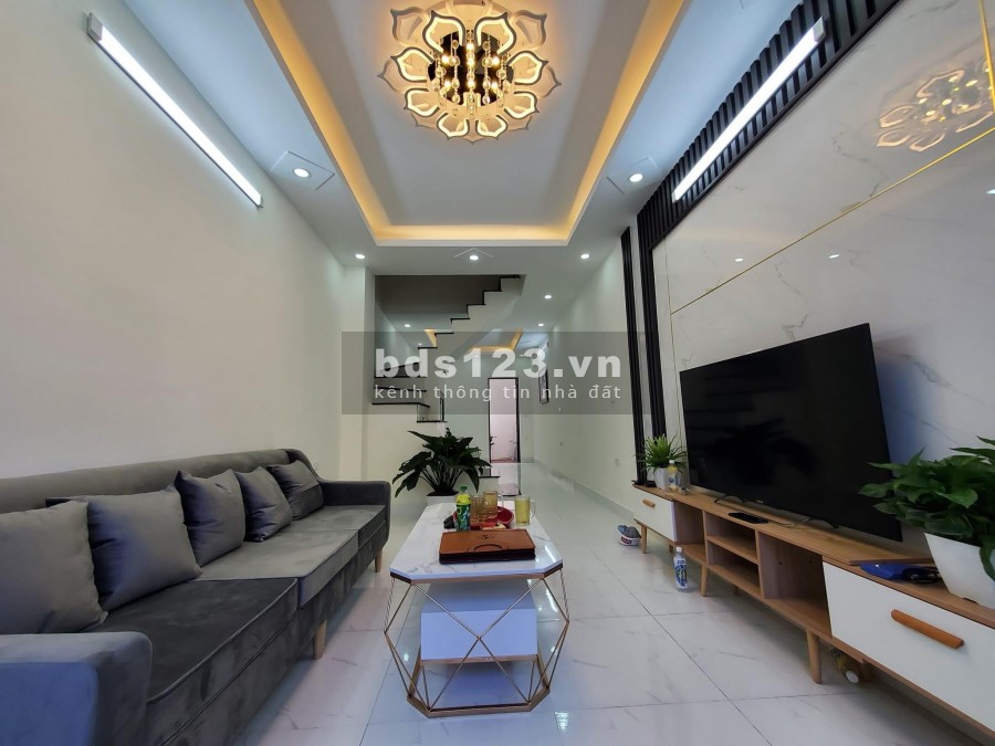 Bán nhà Minh Khai- Hoàng Mai. Gần phố lớn. Diện tích 55m2. Giá: 4,5 tỷ