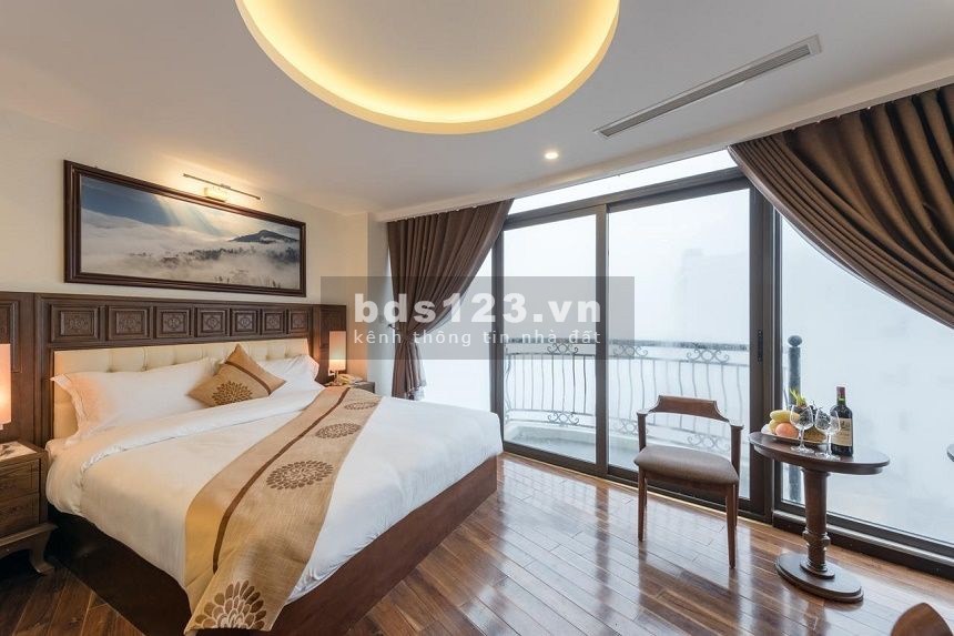 Bán gấp khách sạn mặt tiền Phan Văn Trị cách biển 50m. P.Thắng Tam