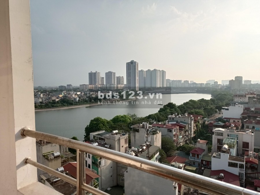 Hàng hiếm như cái nóng mùa hè! bán căn tầng trung tòa Licogi 12 Đại Từ dt 104 m2. sổ đỏ CC
