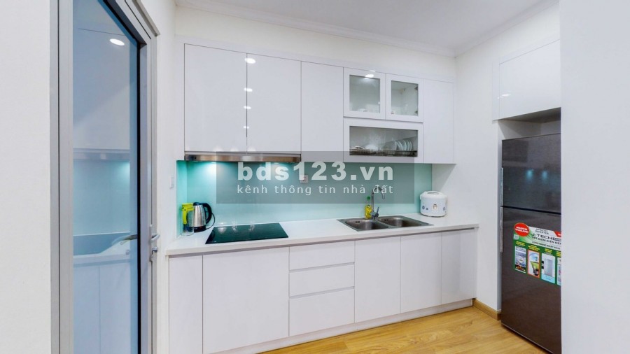 Cần cho thuê căn hộ 3 Phòng ngủ 104m2 ở Goldmark City,Full đồ 11tr/ tháng. Liên hệ 0868864520