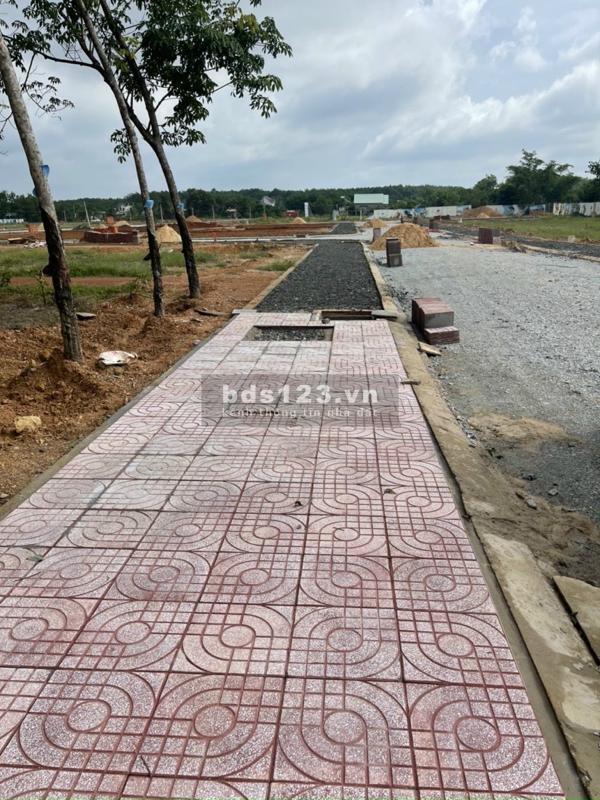 Bán đất nền 100m2 thổ cư huyện Đồng Phú, giá chỉ 680tr, có sổ từng nền