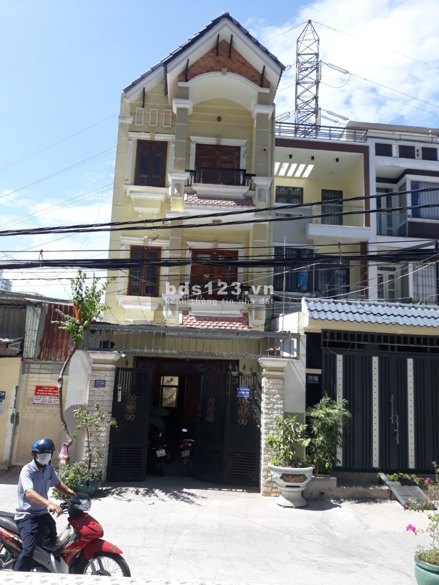 Cần vốn gấp để xoay sở trong mùa dịch nên ban nhà đã có sổ ở Thủ Đức, giá cả thương lượng, lh 0901188443