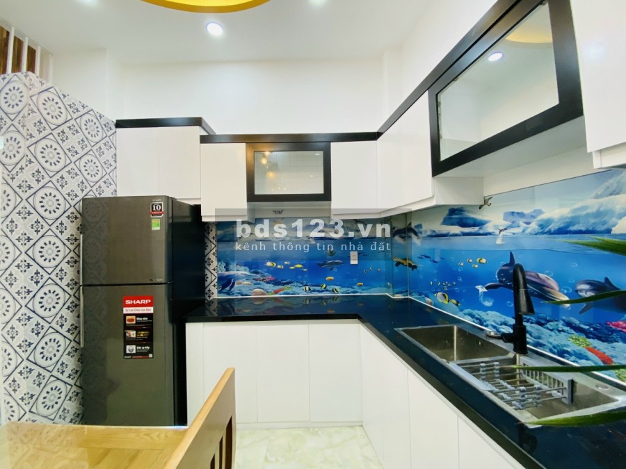 Bán nhà đường số 14 Q. Gò Vấp hẻm xe hơi 4 tầng giá hạt dẻ chỉ 4.15 tỉ