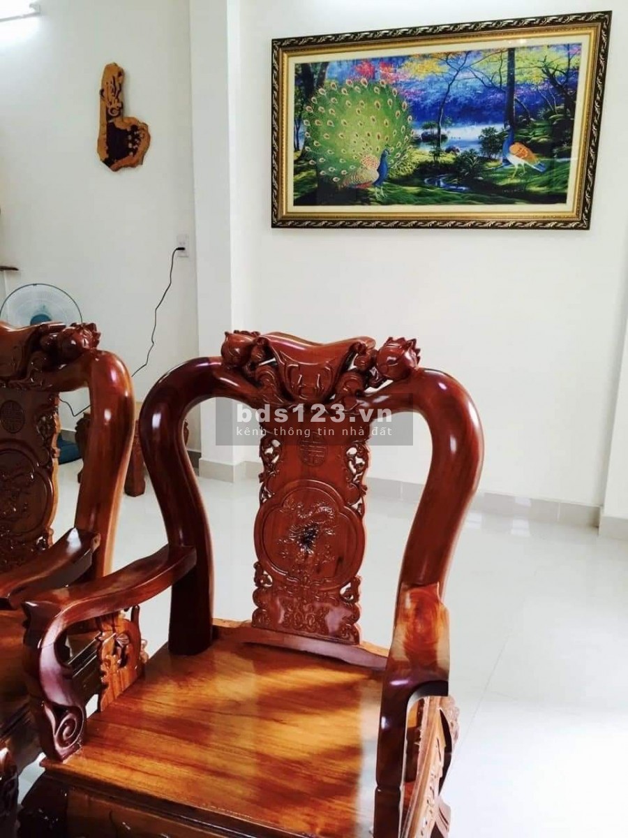 Đồng Đen sát mặt tiền diện tích 39m2 giá chỉ 3.65 tỷ, ngay trung tâm Tân Bình