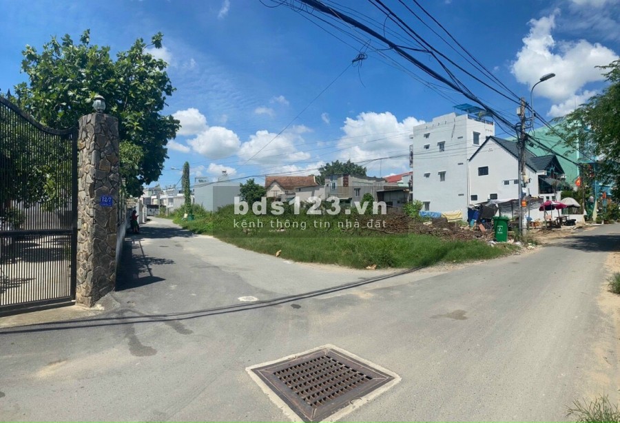 Đất Phú Hữu - Quận 9 Giá chưa qua đầu tư, giá bán 47 triệu/m2