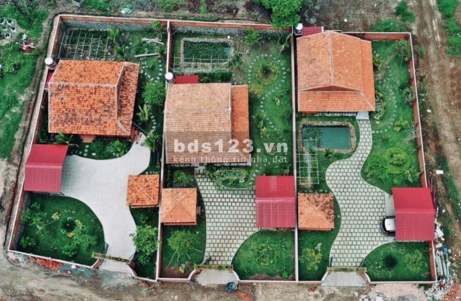 Đất biệt thự phủ hồng toàn bộ phù hợp xây biệt thự ở hoặc đầu tư, mặt tiền lớn