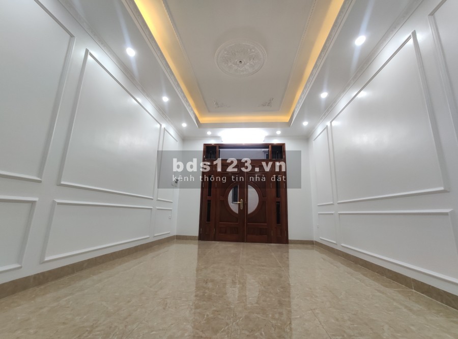 Siêu Phẩm bán nhà Cổ Nhuế, ô tô cách nhà 5m, giá bán nhỉnh 3 tỷ