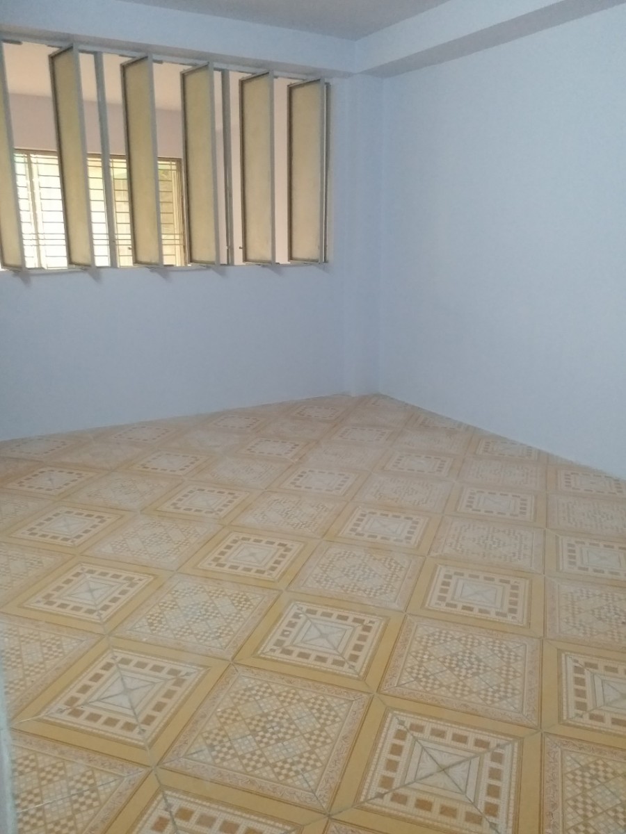 Cho thuê Nhà 1 trệt 2 lầu 70m2 đường Lạc Long Quân, p5 Quận 11