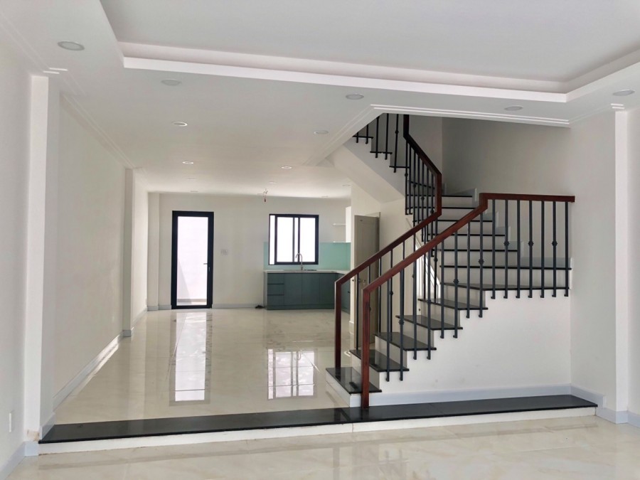 Bán nhà Đường Liên Phường Quận 9 giá tốt, duy nhất 1 căn, giá 7.95 tỷ