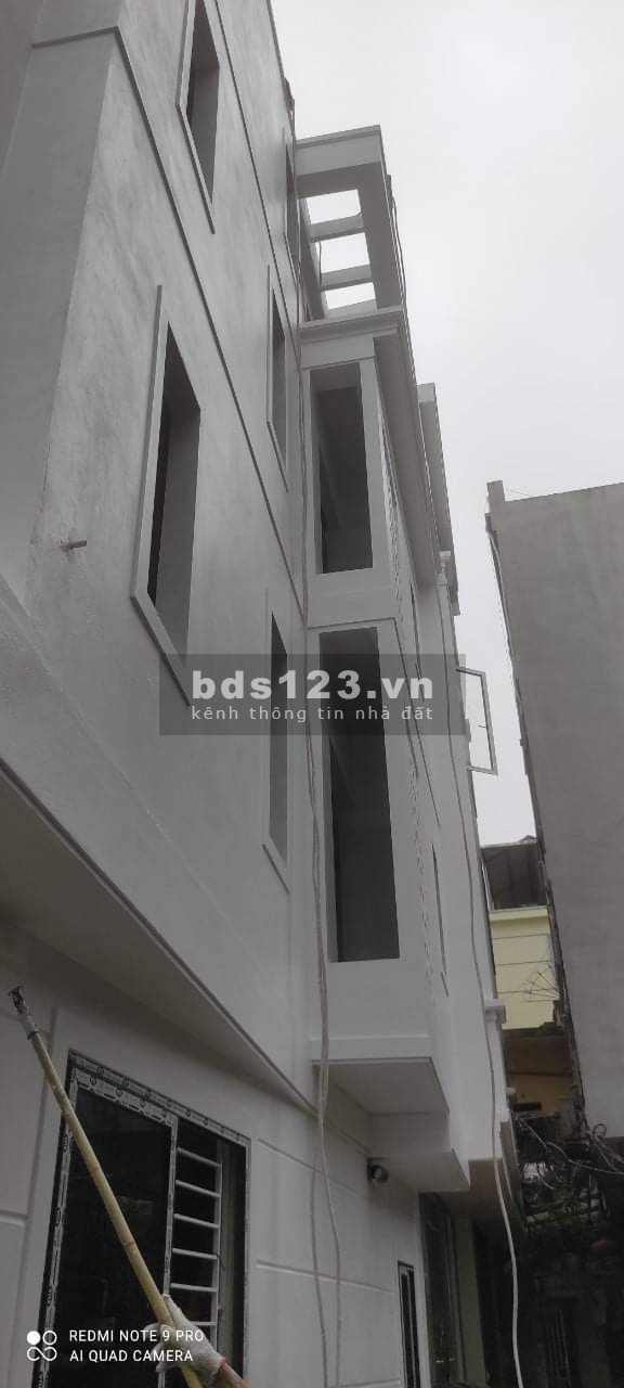 Căn duy mới xây nhỉnh 2tỷ mặt tiền 4.6m gần tâm điểm Thanh Trì