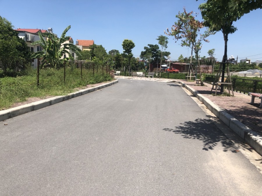 Bán 92m2 bìa làng view hồ tại thôn Vang, Cổ Loa, huyện Đông Anh