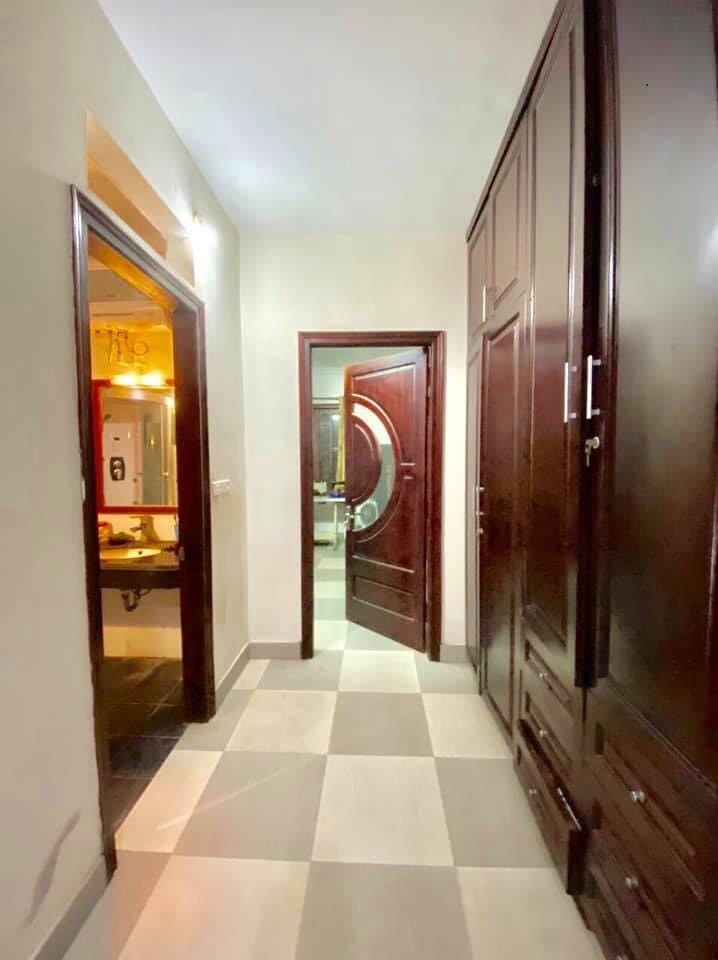 Phân Lô Nguyễn Ngọc Vũ Cầu Giấy, gara vị trí vàng nhà siêu đẹp dt 52m2, 5 tầng, giá 9.8 tỷ lh 0835967888