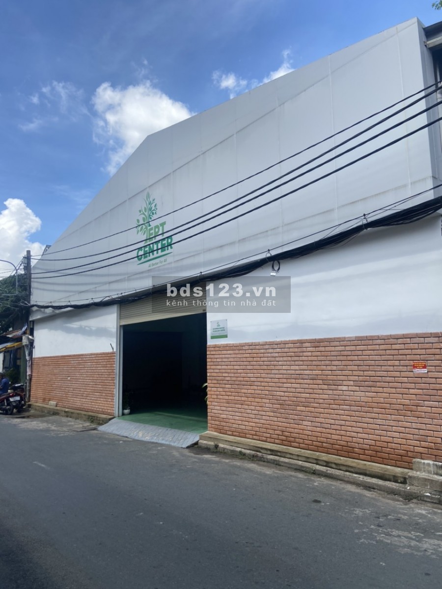 Giảm ngay 4 tỷ ! Bán gấp xưởng lớn 2 MT trước sau đường Đoàn Hồng Phước, Q. Tân Phú