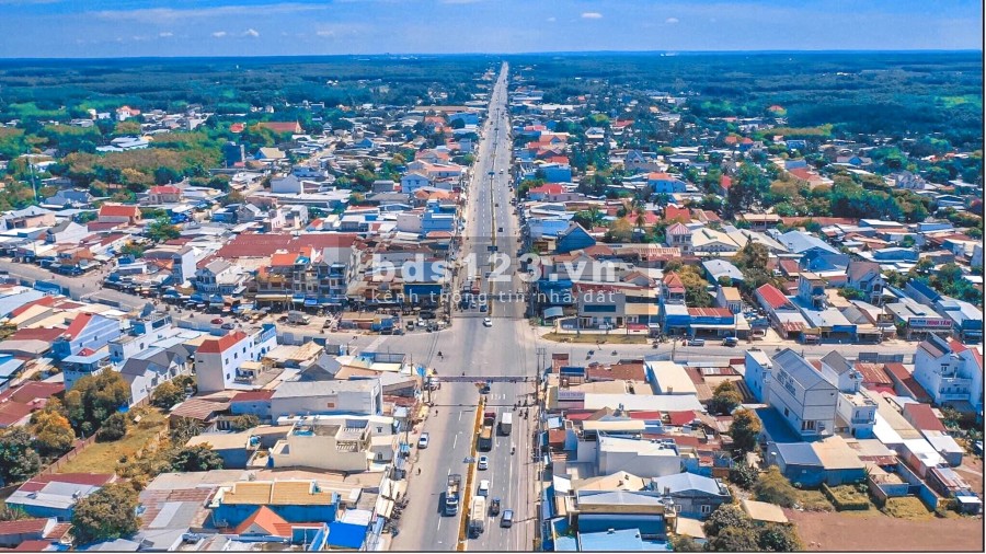 Cần bán công đất vườn 1000m2, mt đường lớn 24m, đối diện kcn Becamex, giá 390 triệu, shr