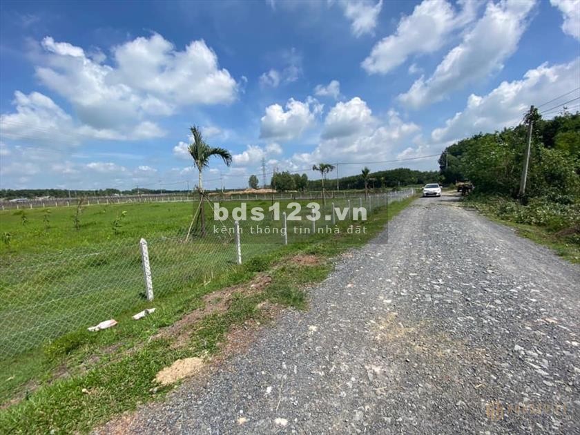 Bấn gấp lô đất 8068m2, có thổ cư ngã 4 đường 538 Phạm Thị Rực, giá 65 tỷ