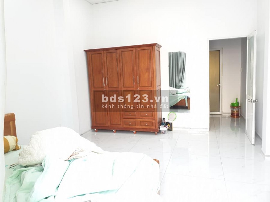 Bán gấp nhà mặt tiền kinh doanh Hồng Lạc phường 10 Tân Bình…