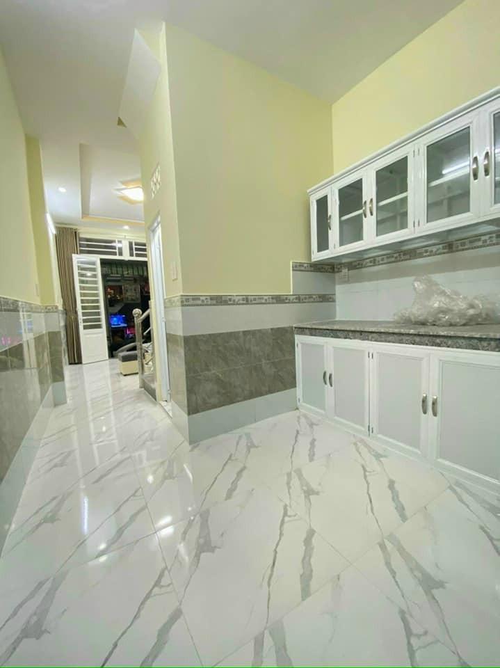 Nhà Hẻm 2129 Huỳnh Tấn phát, thị trấn Nhà Bè, còn mới, có sẵn sổ